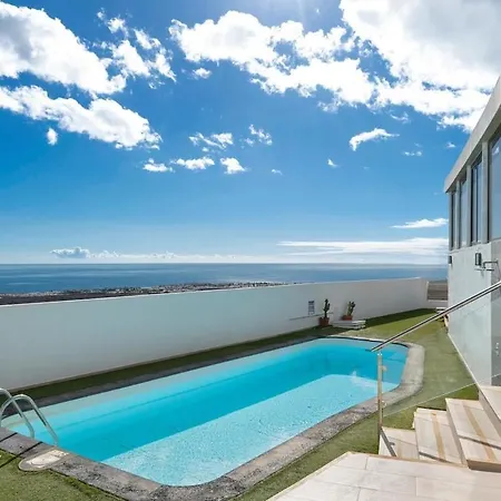 Morro De La Molina * Tias